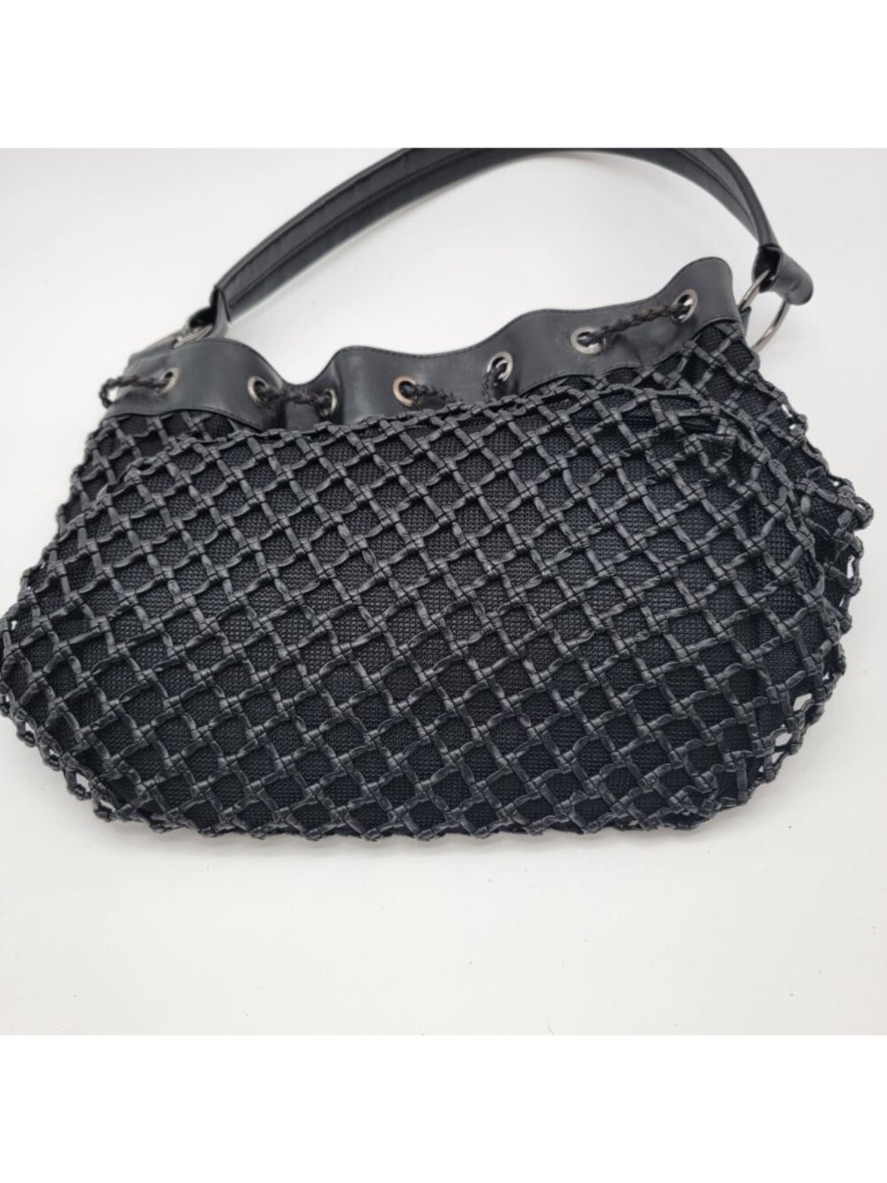 Black Basket Weave Mesh Bucket Shoulder Bag Purse - Picture 13 of 16
